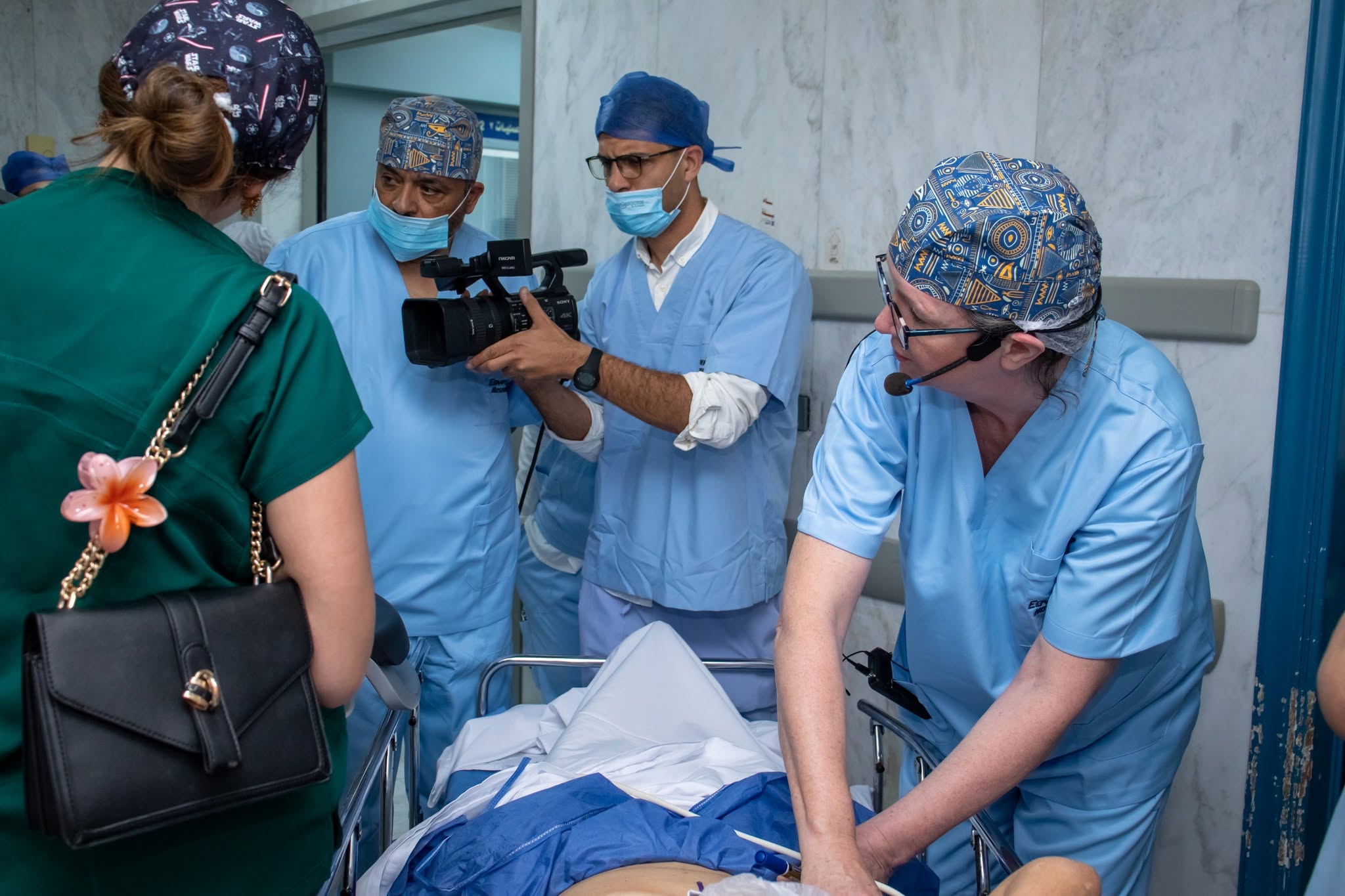 Breast surgery research and teaching activity